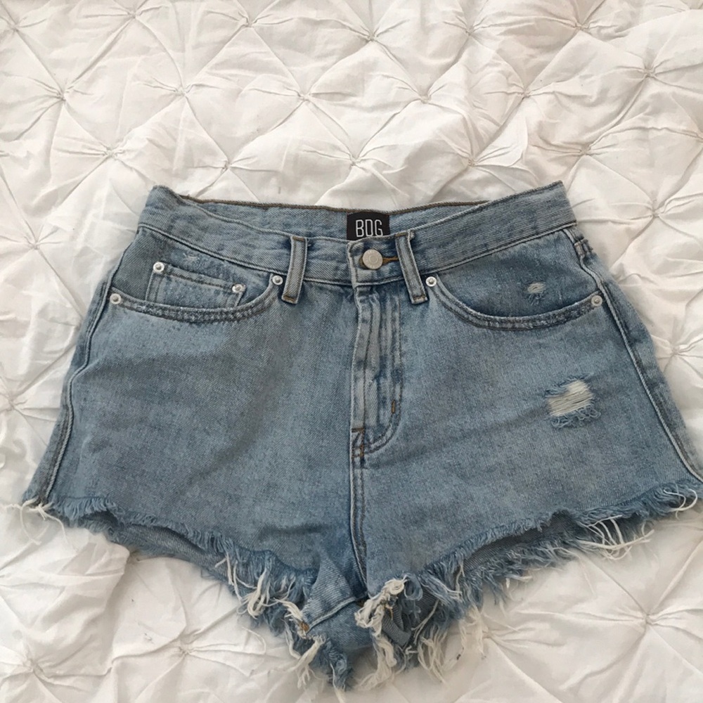 UO girlfriend high rise shorts
